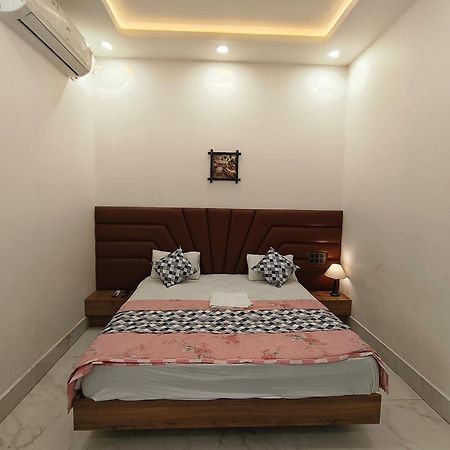 Hotel Modi Palace, Chanderi Mp ภายนอก รูปภาพ