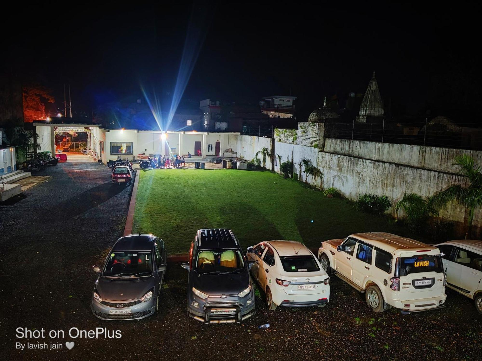 Hotel Modi Palace, Chanderi Mp ภายนอก รูปภาพ