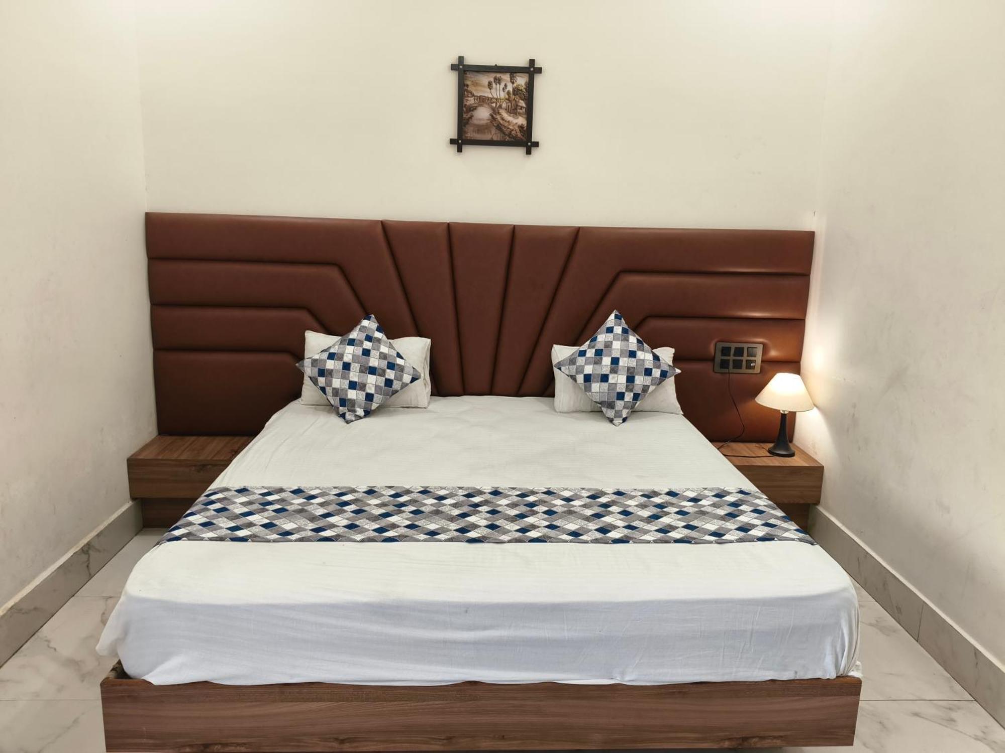 Hotel Modi Palace, Chanderi Mp ภายนอก รูปภาพ