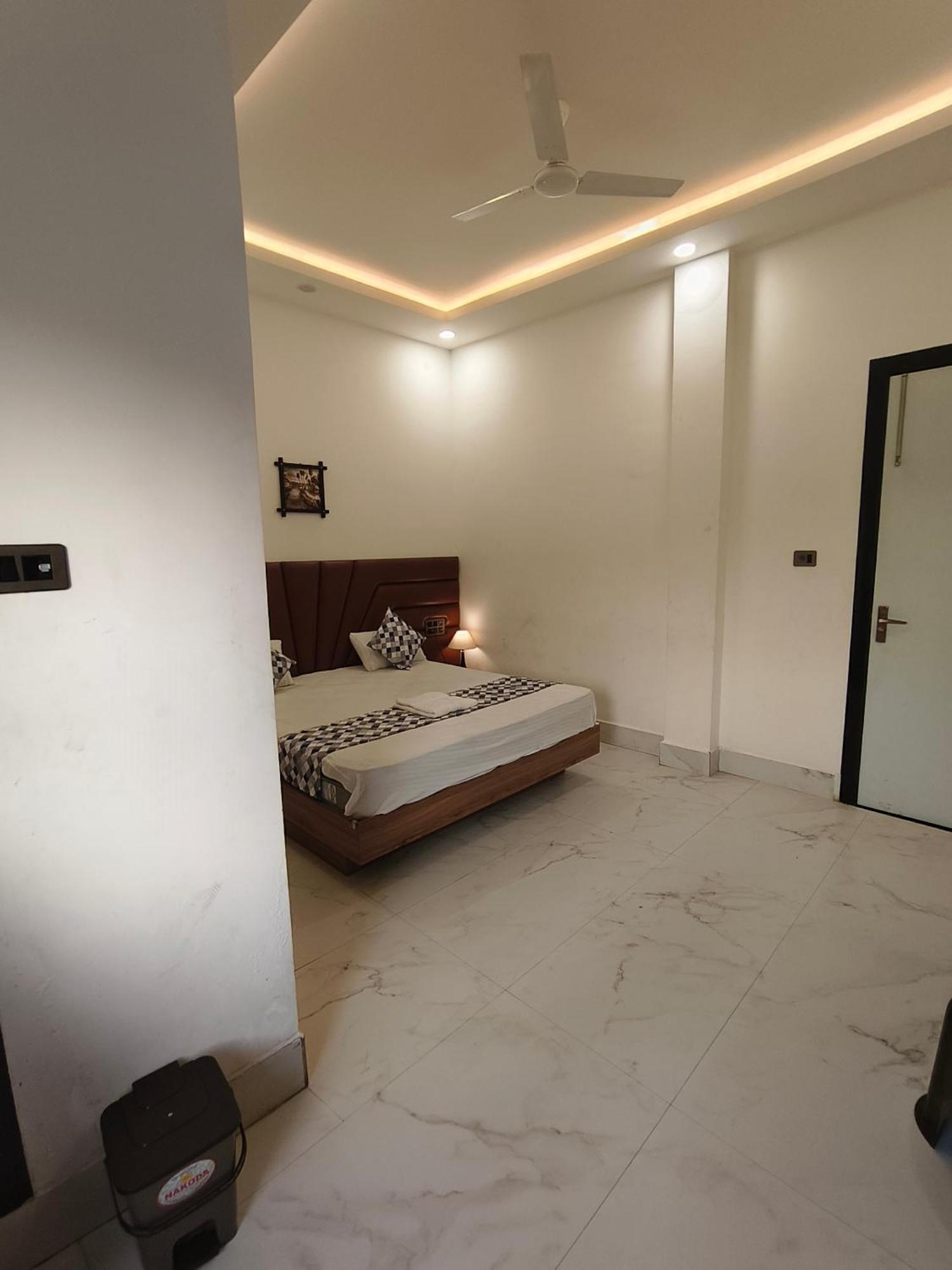Hotel Modi Palace, Chanderi Mp ภายนอก รูปภาพ